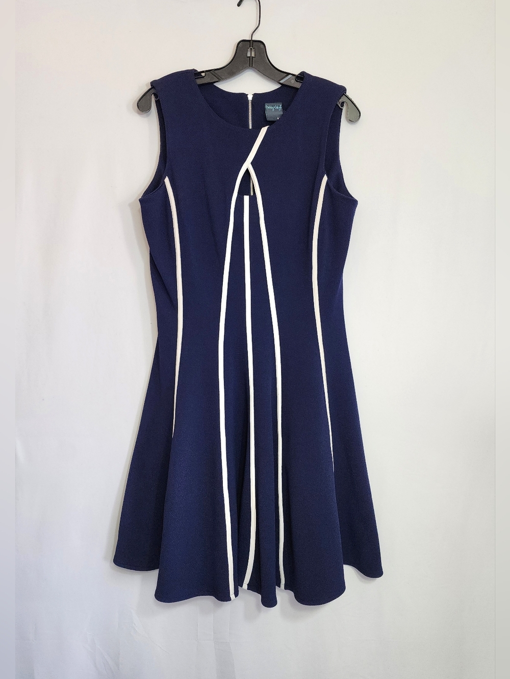 Gabby Skye Fit & Flare Dress Size 14 Navy Blue White Trim Sleeveless Stretch